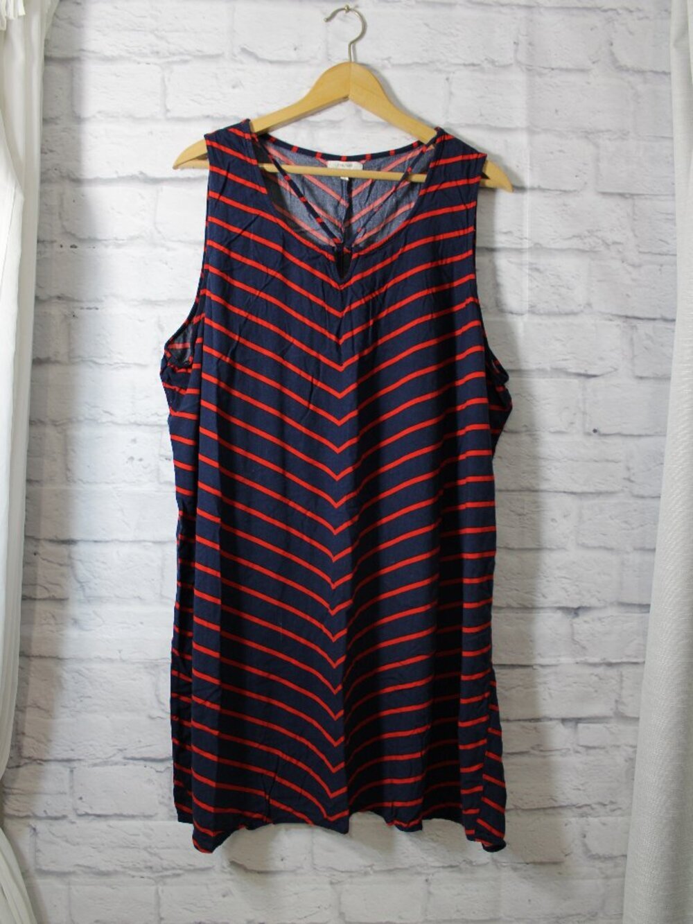 Maurices Plus Size 2 Navy Red Striped V Neck Sleeveless Summer Casual Dress